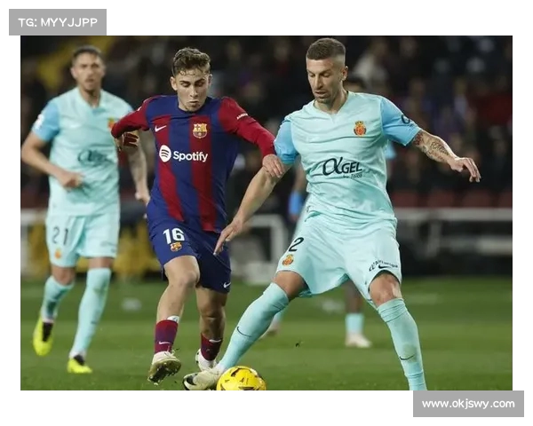 巴萨对阵科莫:亚马尔、拉菲尼亚首发 拉什福德迎首秀 巴萨对阵科莫:亚马尔、拉菲尼亚首发 拉什福德迎首秀